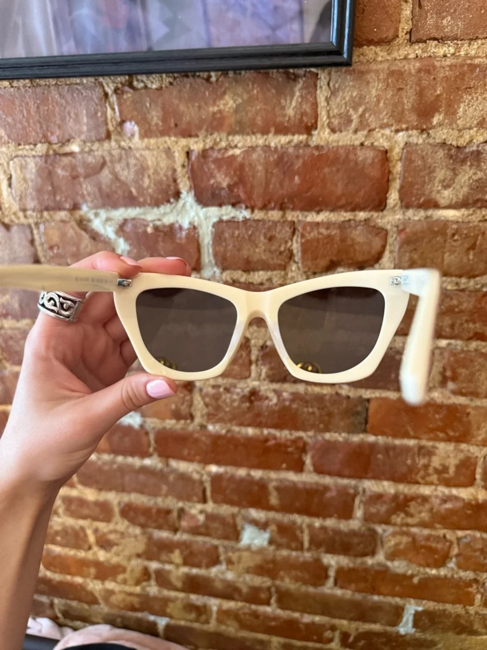 Classic Women's Cat-Eye Sunglasses in Cream - Picture 3 of 4